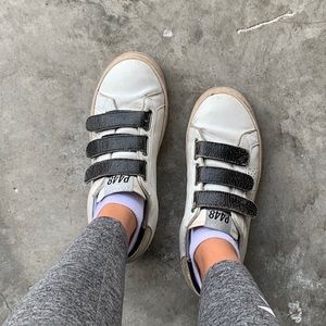 P448 Black and White Velcro Sneakers